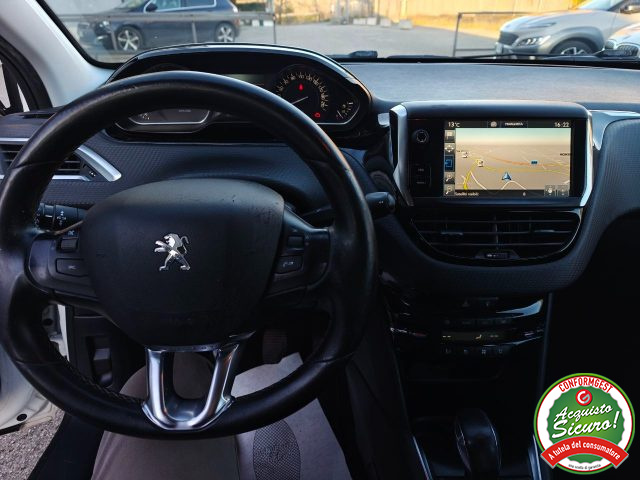 PEUGEOT 208 usata, con Controllo automatico clima