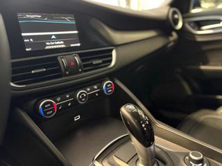 ALFA ROMEO Giulia usata, con USB