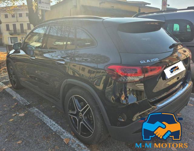 MERCEDES-BENZ GLA 200 usata, con Autoradio