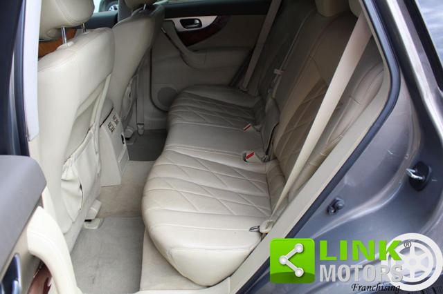INFINITI FX37 usata, con Specchietti laterali elettrici