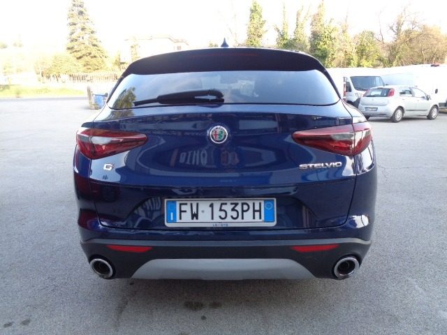 ALFA ROMEO Stelvio usata, con Alzacristalli elettrici