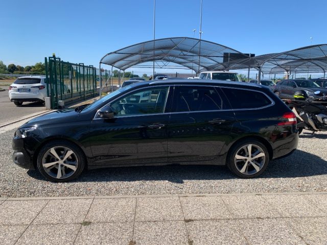 PEUGEOT 308 usata, con Cerchi in lega