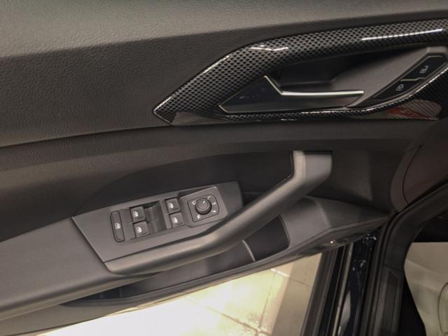 VOLKSWAGEN T-Cross usata, con Controllo automatico clima