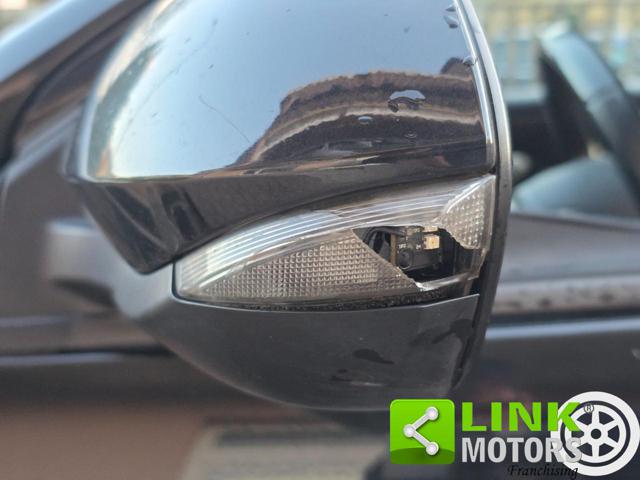 TOYOTA Yaris usata, con ESP