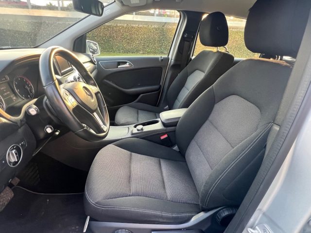 MERCEDES-BENZ B 180 usata, con Fari Xenon