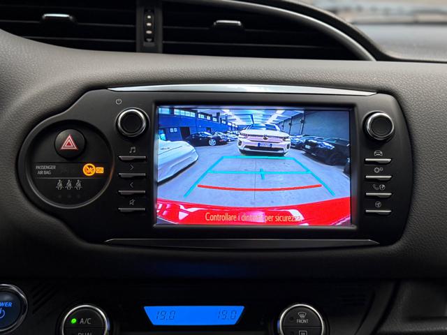 TOYOTA Yaris usata, con Servosterzo
