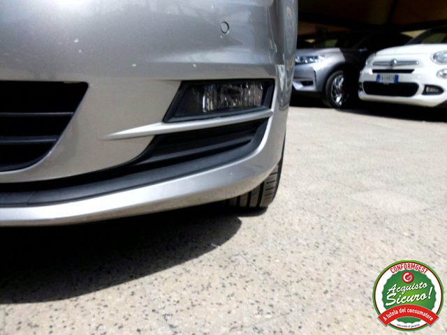 VOLKSWAGEN Golf usata 31