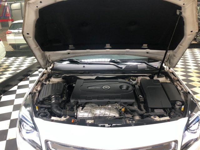 OPEL Insignia usata, con Specchietti laterali elettrici