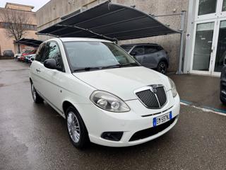 LANCIA Ypsilon usata, con Airbag