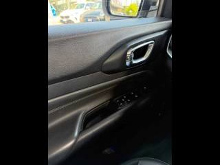 JEEP Compass usata, con Autoradio digitale