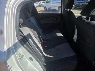 TOYOTA Yaris usata, con Volante in pelle