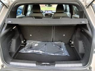 JEEP Avenger usata, con Sedile posteriore sdoppiato