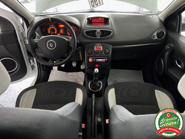 RENAULT Clio usata, con Controllo trazione
