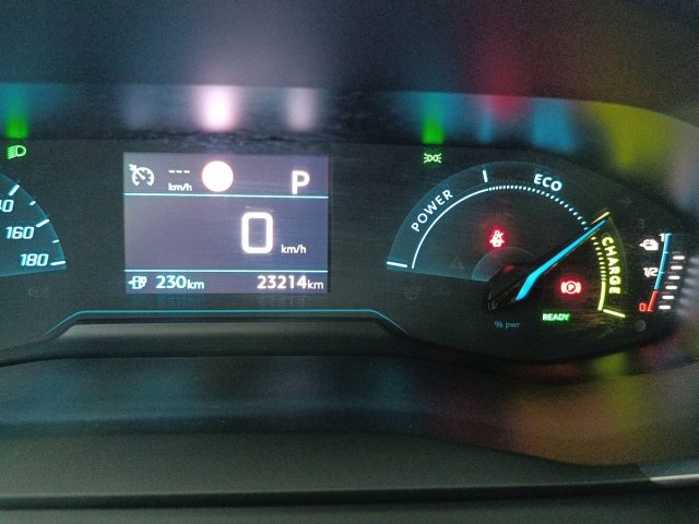 PEUGEOT 2008 usata, con Fari LED