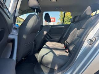 VOLKSWAGEN Golf usata, con Autoradio
