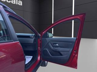 DACIA Duster usata 16