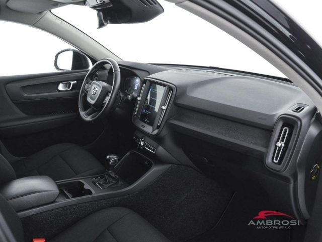 VOLVO XC40 usata 11