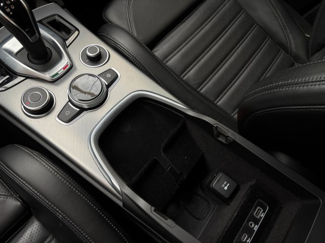 ALFA ROMEO Stelvio usata, con Sistema di navigazione