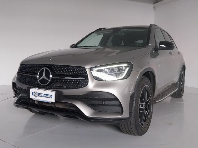 MERCEDES-BENZ GLC 300 usata, con Airbag