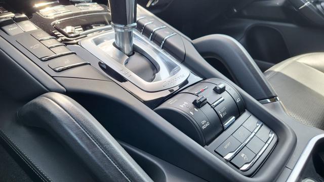 PORSCHE Cayenne usata, con Cronologia tagliandi