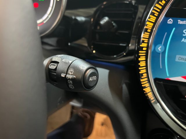 MINI Cooper usata, con Fari LED
