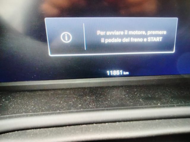 JEEP Avenger usata, con Autoradio