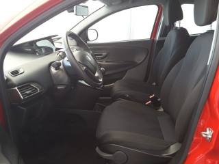 LANCIA Ypsilon usata, con Autoradio