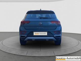VOLKSWAGEN T-Roc usata, con Autoradio