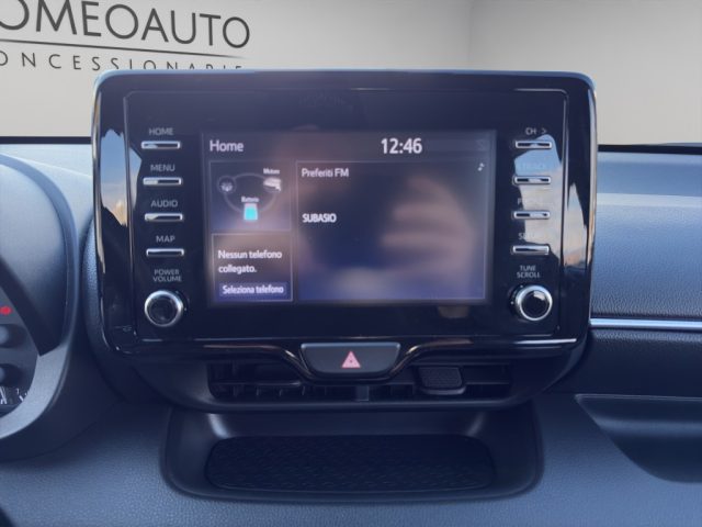 TOYOTA Yaris usata, con Specchietti laterali elettrici