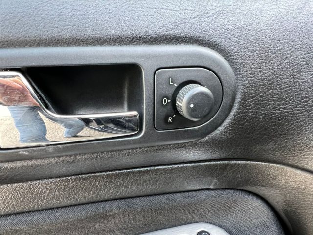 VOLKSWAGEN Golf usata, con Specchietti laterali elettrici