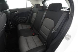 MERCEDES-BENZ CLA usata 9