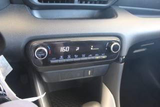TOYOTA Yaris usata, con Specchietti laterali elettrici