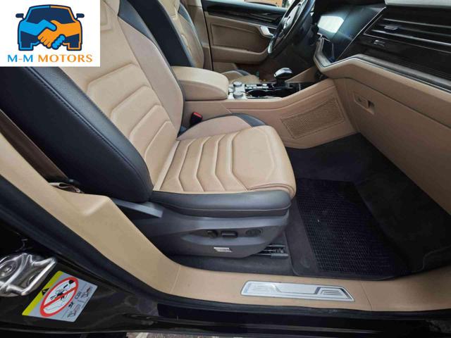 VOLKSWAGEN Touareg usata, con Sistema di navigazione