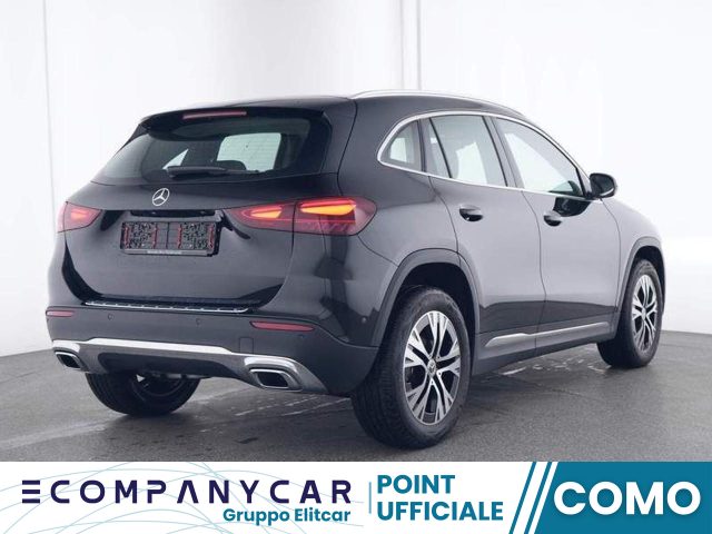 MERCEDES-BENZ GLA 180 usata, con Alzacristalli elettrici
