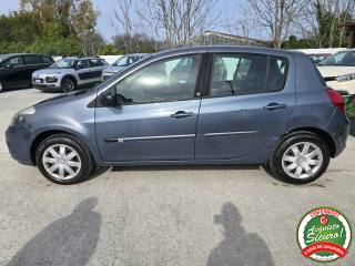 RENAULT Clio usata, con Autoradio