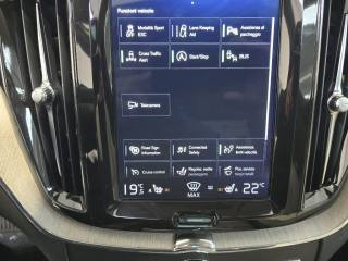 VOLVO XC60 usata, con Fari LED