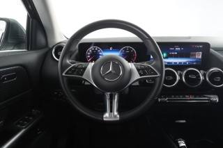 MERCEDES-BENZ CLA usata 11