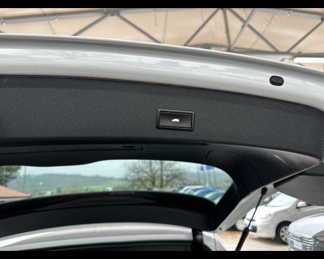 AUDI Q5 usata, con Sensori di parcheggio posteriori