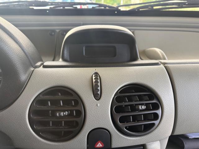 RENAULT Kangoo usata, con Sedile posteriore sdoppiato