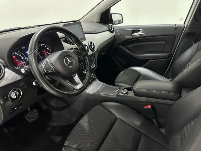 MERCEDES-BENZ B 180 usata, con Boardcomputer