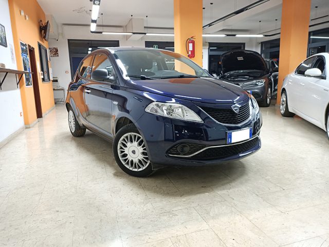 LANCIA Ypsilon usata, con ABS