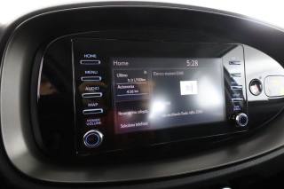 TOYOTA Aygo X usata 12