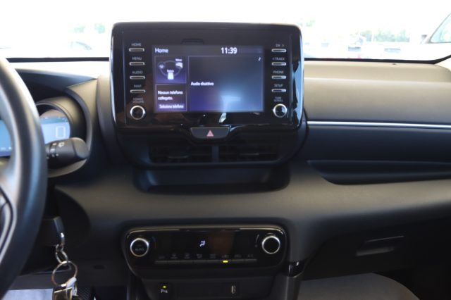 TOYOTA Yaris usata, con Sensore di luce