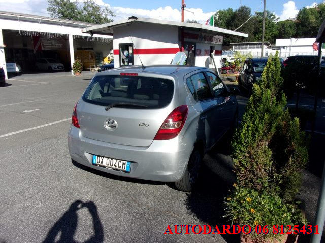 HYUNDAI i20 usata, con Chiusura centralizzata