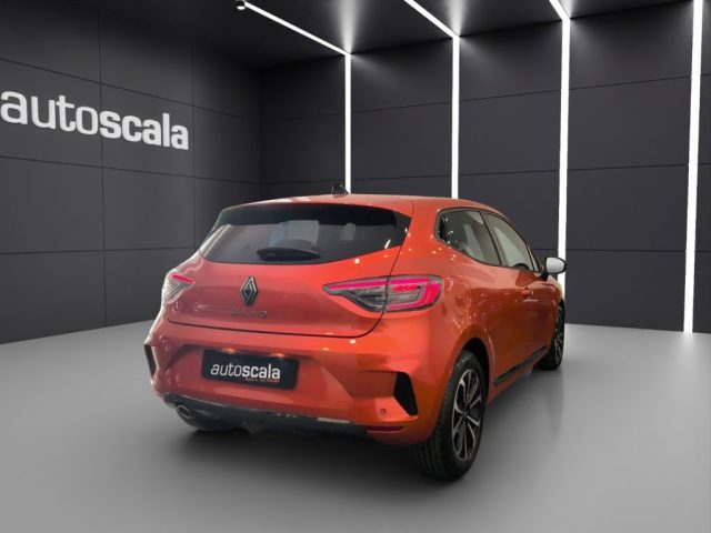 RENAULT Clio usata, con Autoradio