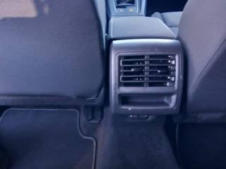 VOLKSWAGEN Golf usata, con Airbag testa