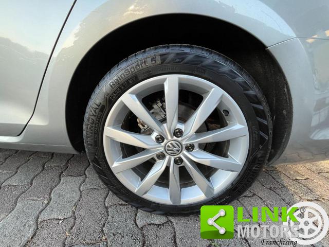 VOLKSWAGEN Golf Variant usata, con Park Distance Control