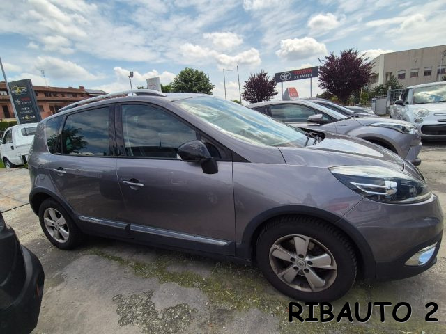 RENAULT Scenic usata, con Autoradio