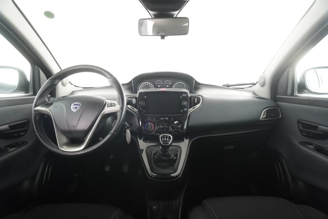 LANCIA Ypsilon usata 10