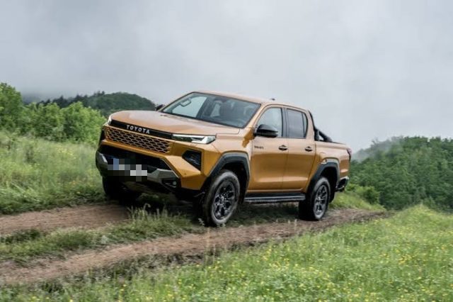 TOYOTA Hilux usata, con Airbag